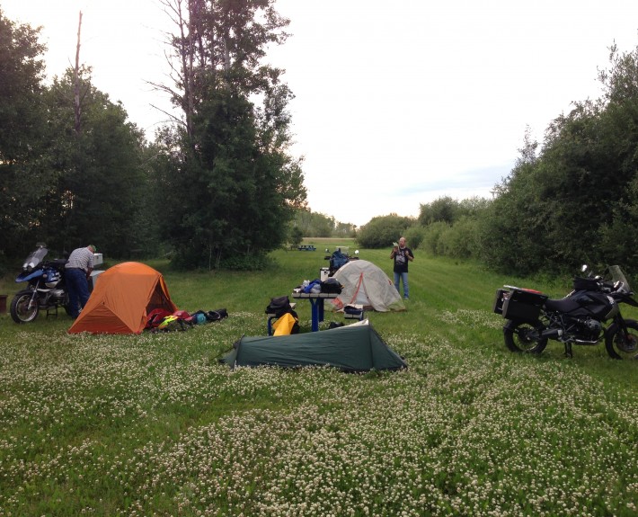 Camping in High Level, AB